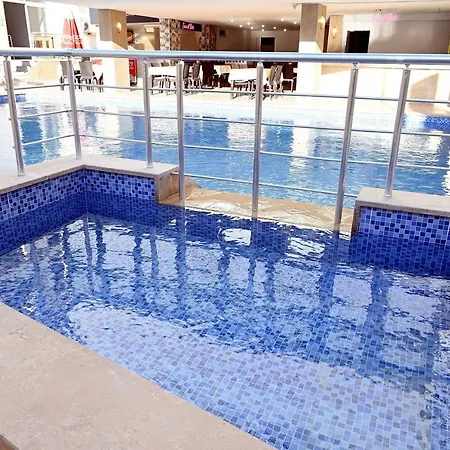 Roxx Royal Hotel