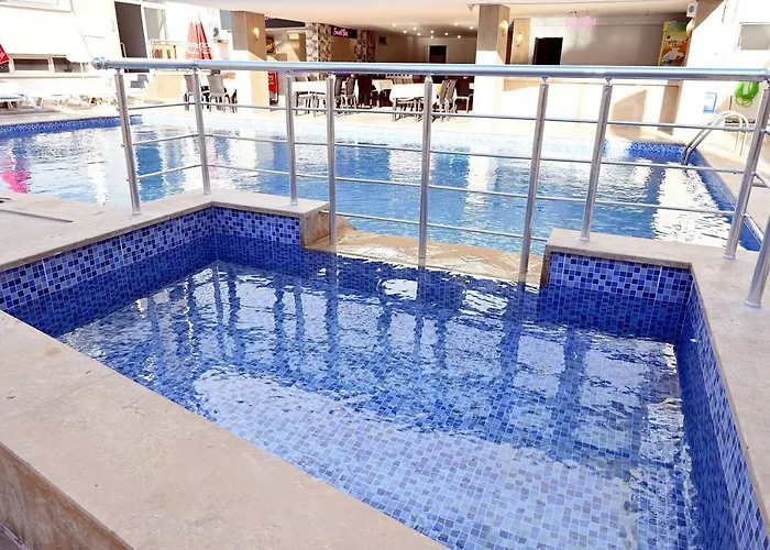 Roxx Royal Hotel